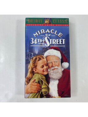 Miracle On 34th Street VHS Holiday Classic 1947 20th Century Fox Color New Seale